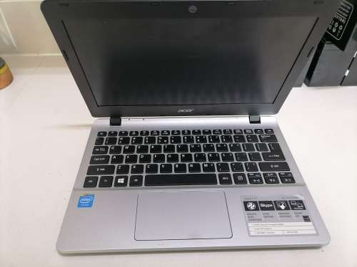 *LIQUIDATION STOCK*ACER ASPIRE E11 NOTEBOOK*LIGHTS OME ON SCREEN BLANK*SOLD AS IS**