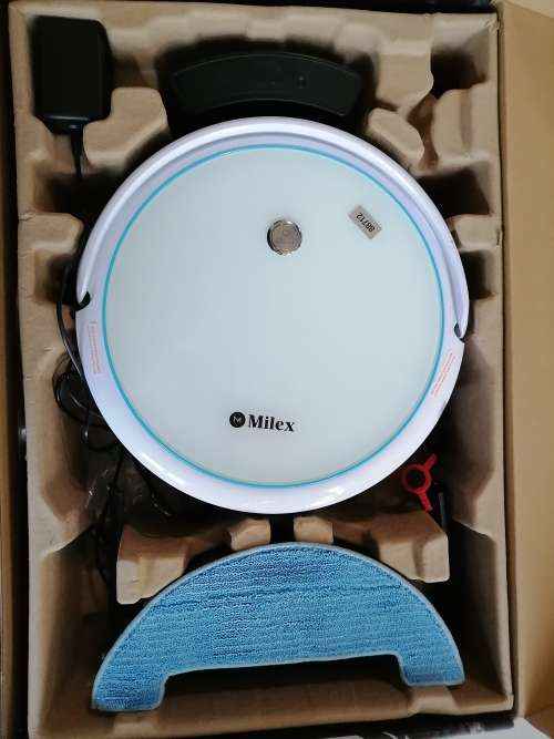 *WOW*LIKE NEW MILEX INTELLIVAC ROBOT 3IN1 VAC,MOP,SWEEP, WITH REMOTE/ATTACHMENTS IN BOX*R5000 RETAIL