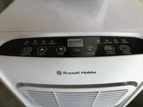 LIMITED*GRAB NOW FOR SUMMER*NEW RUSSEL HOBBS 10 000BTU AIRCON IN BOX+REMOTE+WINDOW KIT*R7700 RETAIL