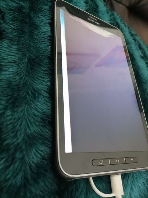 *WOMANSDAY DEAL*FREE GOLD CHAIN**SAMSUNG ACTIVE 8` TABLET WATER/DUST RESISTANT(CRACKED LCD)*