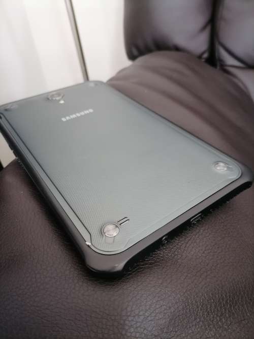 *WEEKEND SPECIAL**SAMSUNG ACTIVE 8` TABLET WATER/DUST RESISTANT(CRACKED LCD)*