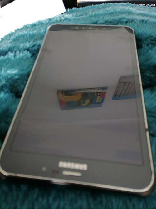 *WEEKEND SPECIAL**SAMSUNG ACTIVE 8` TABLET WATER/DUST RESISTANT(CRACKED LCD)*