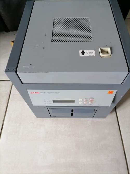 *CLEARANCE SALE*KODAK COMMERCIAL PHOTO PRINTER 6800**