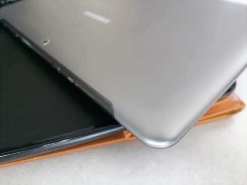 *FREE FREIGHT FRIDAY*PRE OWNED SAMSUNG GALAXY TAB 2, 3G. 10.1 IN CARRY CASE AND CHARGER**