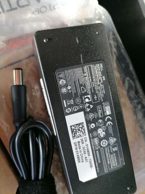*SPRING SPECIAL*LOT OF 6X BRAND NEW LAPTOP CHARGES,SOME ORIGINAL SOME AFTERMARKET*OVER R3000 VALUE*