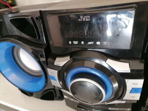 *AWESOME SOUND SYSTEM**DEMO JVC UX-DN200AA BLUETOOTH DVD HI FI SYTEM*R3000 NEW PRICE**