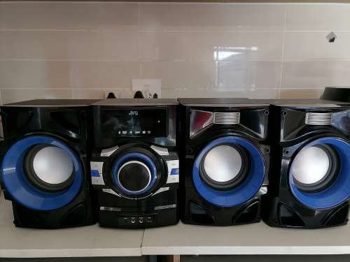 *AWESOME SOUND SYSTEM**DEMO JVC UX-DN200AA BLUETOOTH DVD HI FI SYTEM*R3000 NEW PRICE**