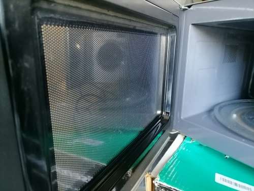 *SPRING CLERANCE*HISENSE 28L DIGITAL TOUCH PANEL MICROWAVE IN BOX*WORKING**