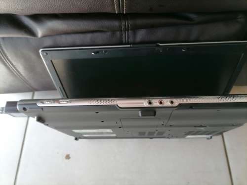 *SPRING CLEARANCE** ACER TRAEL MATE 2420 LAPTOP WITH POWER SUPPLY*WORKING**