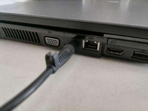 *FRESH FRIDAY DEAL*BEAUTIFULL BRAND NEW HP 620 T3000 LAPTOP WITH CHARGER***