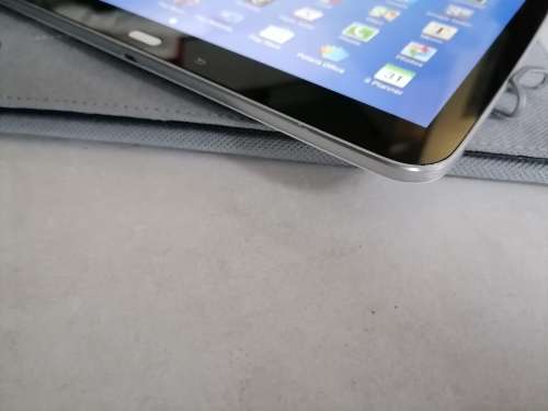 *STARTING @R1 NO RESERVE*USED SAMSUNG TAB 3 GT-P5200 3G/WIFI 10INCH TABLET WITH POUCH**