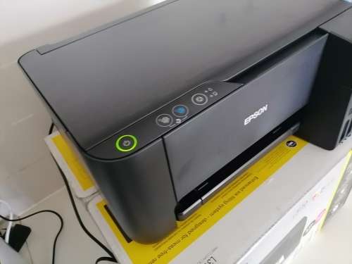 *LIKE NEW EPSON 3111 ECOTANK PRINTER IN BOX WITH MANUAL AND DISK AND CABLE*R3300 IN STORE**