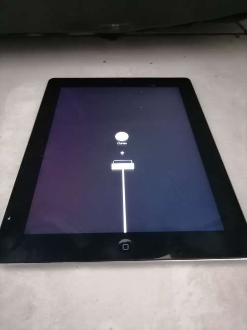 *LIQUIDATION STOCK*10 INCH APPLE IPAD 2 A1396 3G/WIFI*POWERS ON*REQUIRES PASSWORD**