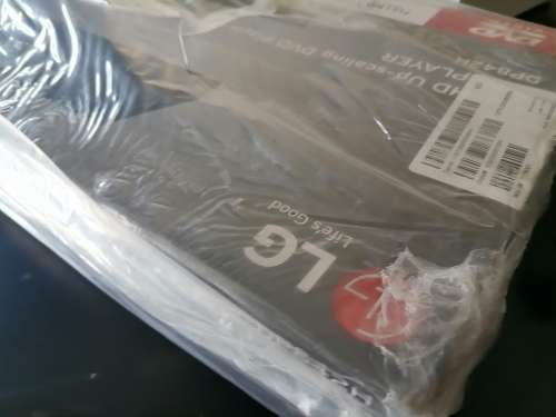 *LAST ONE LEFT *BRAND NEW SEALED*LG DP842H HDMI DVD PLAYER IN BOX WITH REMOTE *R1200 RETAIL*