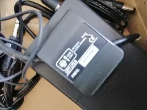 *COMAIR LIQUIDATION*CYBERWAVE FMC 8340 RF CLIP ON WIRELESS MIC SYSTEM AND RECIEVER IN BOX***