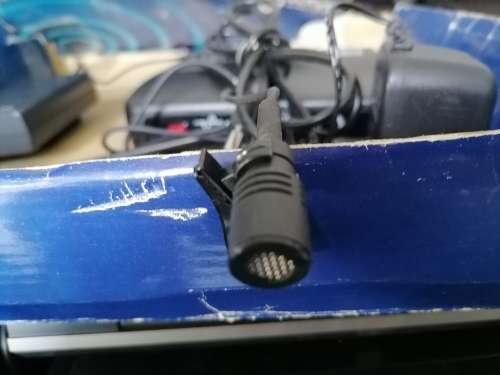 *COMAIR LIQUIDATION*CYBERWAVE FMC 8340 RF CLIP ON WIRELESS MIC SYSTEM AND RECIEVER IN BOX***