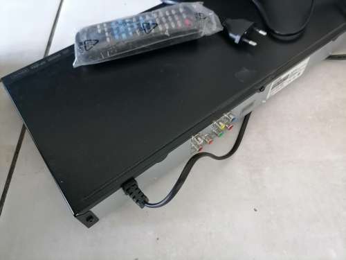 *COMAIR LIQUIDATION*TOP QUALITY MARANTZ 75SR1010/2B AMPLIFIER AND TOSHIBA DVD PLAYER**WORKING**