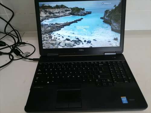 **PREOWNED I5 DELL E5540 4TH GEN LAPTOP*4GB RAM,WINDOWS 10 ETC *R13 000 NEW IN STORE