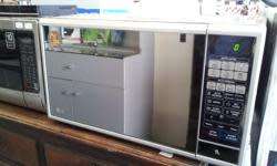 *LG MS4440SR 44L DIGITAL MICROWAVE*POWERS ON TOUCH PANEL FAULTY*SOLD AS IS**