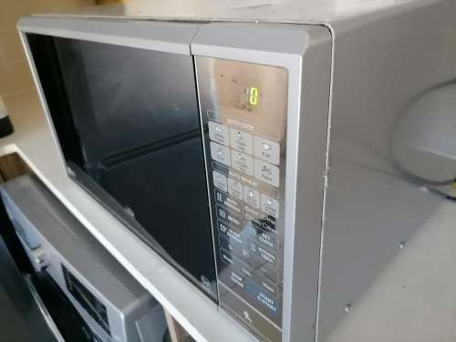 *LG MS4440SR 44L DIGITAL MICROWAVE*POWERS ON TOUCH PANEL FAULTY*SOLD AS IS**