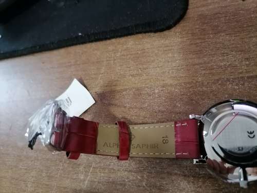 *ONCE OFF DEAL**BRAND NEW JACQUES LEMANS ALPHA SAPHIR Crystals Red Leather.390*R1500 RETAIL