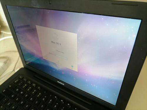 *DONT MISS THIS DEAL*LIQUIDATION ITEM**APPLE MACBOOK A1181 LAPTOP WITH CHARGER POWERS ON NEEDS RESET