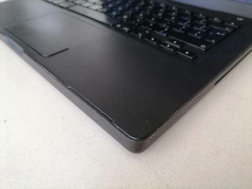 *DONT MISS THIS DEAL*LIQUIDATION ITEM**APPLE MACBOOK A1181 LAPTOP WITH CHARGER POWERS ON NEEDS RESET