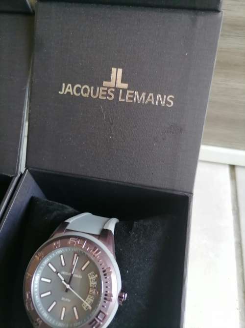 *LIMITED OFFER*BRAND NEW JACQUES LEMANS MIAMI COLLECTION*BUYER CAN CHOOSE WHITE OR GREY*R3000