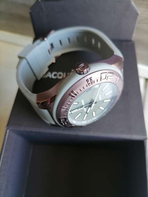 *LIMITED OFFER*BRAND NEW JACQUES LEMANS MIAMI COLLECTION*BUYER CAN CHOOSE WHITE OR GREY*R3000