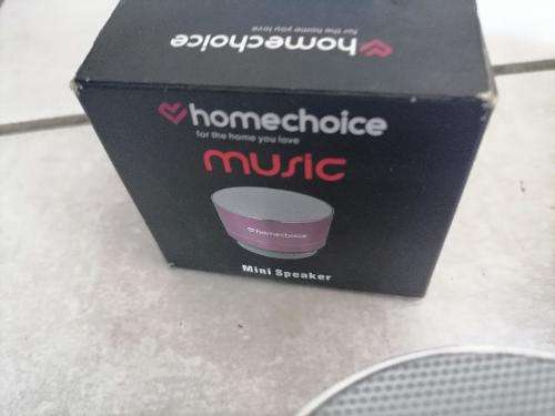 ***LIMITED OFFER**COMBO DEAL**BRAND NEW HOMECHOISE BT BUDS PLUS BT SPEAKER*ONE BID FOR BOTH**
