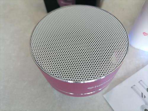 ***LIMITED OFFER**COMBO DEAL**BRAND NEW HOMECHOISE BT BUDS PLUS BT SPEAKER*ONE BID FOR BOTH**