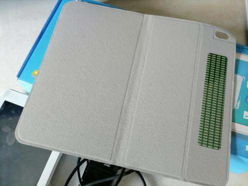 **DEMO MODEL**MECER 3G/WIFI M76QF6 7INCH WHITE TABLET IN BOX WITH COVER,CHARGER ETC*R1400 RETAIL*