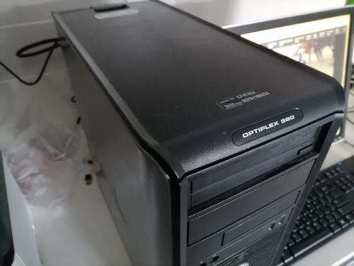 **BLACK FRIDAY*FREE GIFT*FULL DELL PC SETUP*DELL PC BOX,SCREEN, KEYBOARD AND MOUSE*1 BID FOR ALL**