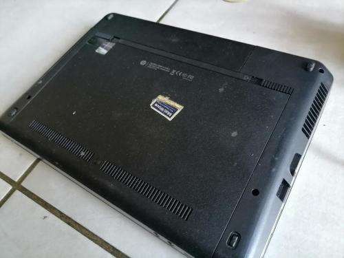 **HP PAVILION RT3290 I5 LAPTOP*250GB SSD*CABLE TO SCREEN NEEDS REPAIR*SCREEN COMES ON AND OFF**