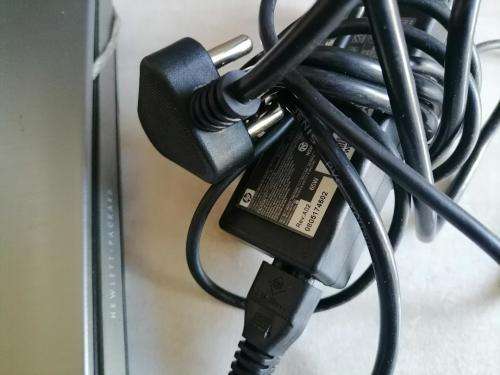 **HP PAVILION RT3290 I5 LAPTOP*250GB SSD*CABLE TO SCREEN NEEDS REPAIR*SCREEN COMES ON AND OFF**