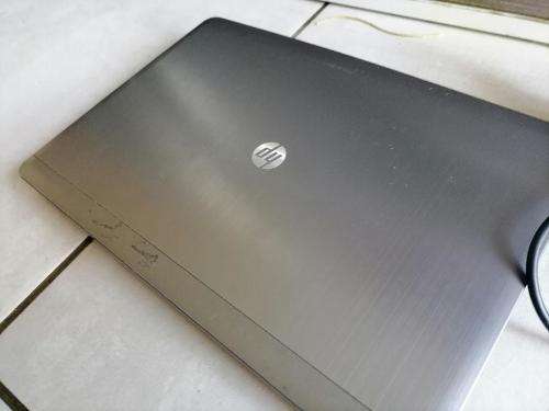 **HP PAVILION RT3290 I5 LAPTOP*250GB SSD*CABLE TO SCREEN NEEDS REPAIR*SCREEN COMES ON AND OFF**