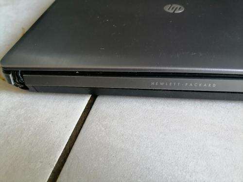 **HP PAVILION RT3290 I5 LAPTOP*250GB SSD*CABLE TO SCREEN NEEDS REPAIR*SCREEN COMES ON AND OFF**