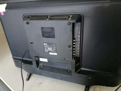 ***MULLER & HAUPT 32 INCH HD Ready LED FLAT SCREEN  TV MHS-32B**WORKING 100%***