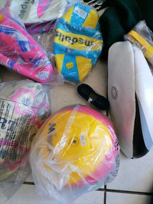 **HUGE SPORT SHOP LIQUIDATION*LOT OF BRAND NEW SPORT ACCESSORIES*OVER R5000 RETAIL**