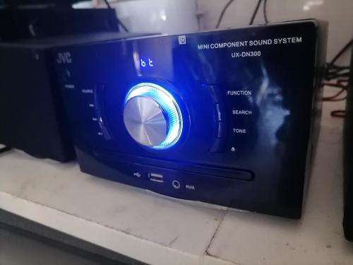 *WEEKEND SPECIAL*DEMO JVC MICRO DVD HIFI SYSTEM UX-DN300**R1800 IN STORE