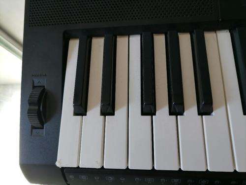 *BEST DEALS ON BOBSHOP*CASIO CTK-3200 61 KEY KEYBOARD AND STAND*IMMACULATE CONDITION*R4000 IN STORE*