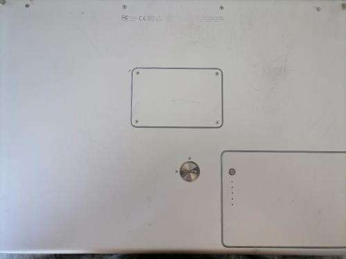 *PAYDAY  DEALS**APPLE POWERBOOK G4 A1095 LAPTOP*POWERS ON SCREEN BLANK*SOLD AS IS****