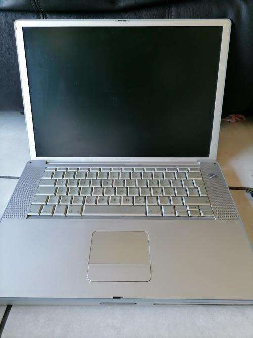 *PAYDAY  DEALS**APPLE POWERBOOK G4 A1095 LAPTOP*POWERS ON SCREEN BLANK*SOLD AS IS****