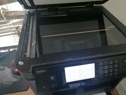 WOW R30 FRIEGHT FOR THIS BIG PRINTER*LIKE NEW MF217FW 4 IN 1 PRINTER.NEW TONER IN BOX*R4500 RETAIL*