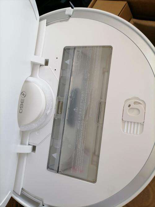 *STARTING @R1* NEW 360 S5 ROBOT WIFI VACUUM IN BOX WITH CHARGING DOC*OVER R5000 ON BOBSHOP**