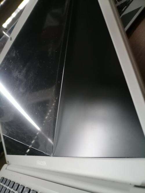 *WOW R30 FREIGHT*MECER Z140C LAPTOP*NO CHARGER NOT TESTED*STILL GOT PLASTIC ON SCREEN*