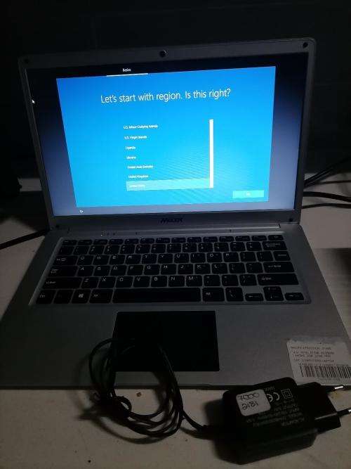 *WOW R30 FREIGHT*MECER EXPRESSION Z140C LAPTOP*32GB SSD, 2GB RAM, W10 *WORKING**