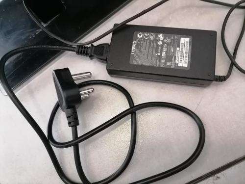 *FLASH FRIDAY DEALS**MECER 24` FULL HD LED ULTRASLIM SCREEN*BUILT IN SPEAKERS,HDMI ETC**