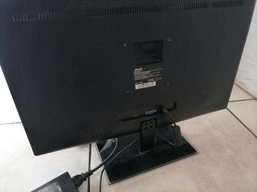 *FLASH FRIDAY DEALS**MECER 24` FULL HD LED ULTRASLIM SCREEN*BUILT IN SPEAKERS,HDMI ETC**