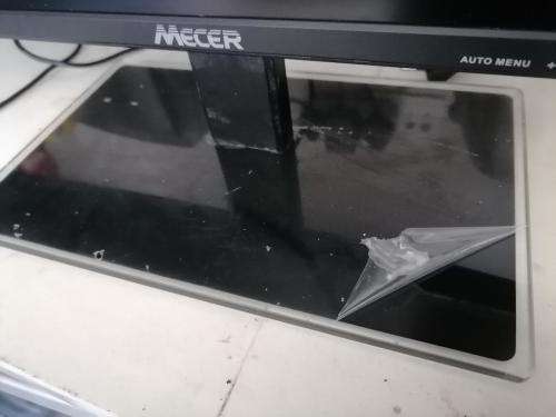 *FLASH FRIDAY DEALS**MECER 24` FULL HD LED ULTRASLIM SCREEN*BUILT IN SPEAKERS,HDMI ETC**